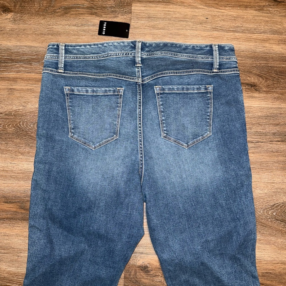 Torrid Luxe SlimBoot Super Stretch Mid-Rise Jeans - Picture 3 of 3